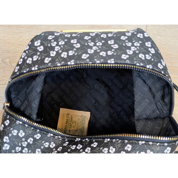 NEW Steve Madden Large Cosmetic Bag Black White Mini Floral Coated Quilted Lined - Picture 11 of 11